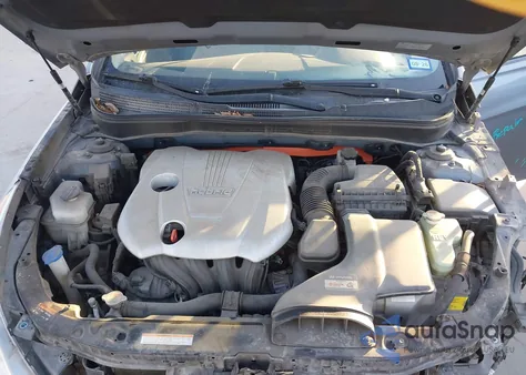 2014 Hyundai Sonata Hybrid from USA, damaged, VIN KMHEC4A40EA117192